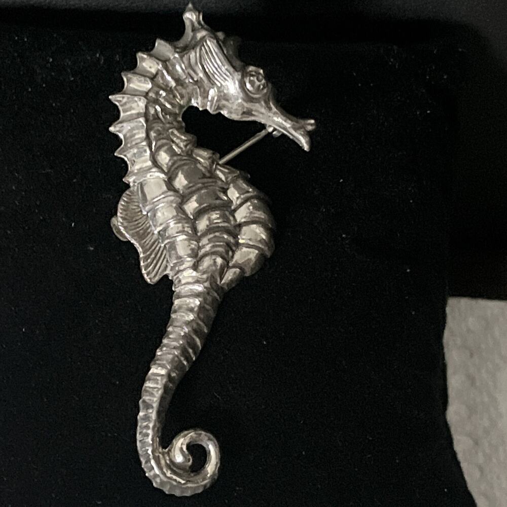 Vintage Beau Signed sterling silver seahorse pin/brooch Made In America 50s-70s